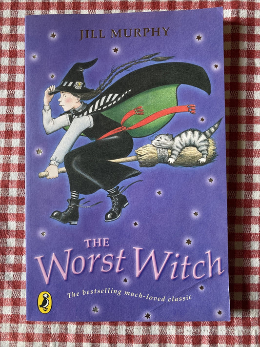 The Worst Witch (Young Puffin Story Books),Jill Murphy