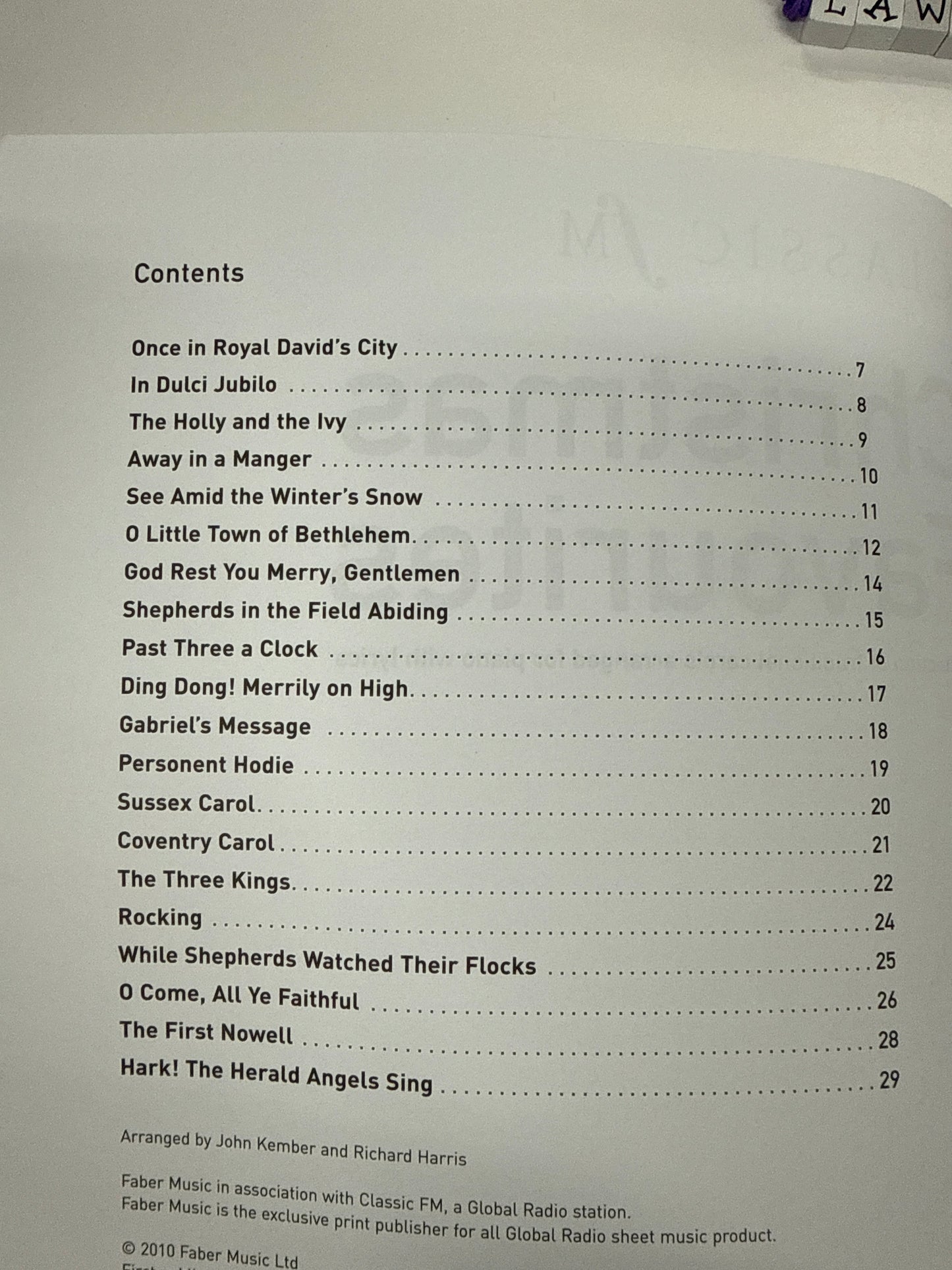 Christmas Favourites . A selection of traditional carols arranged for piano with lyrics